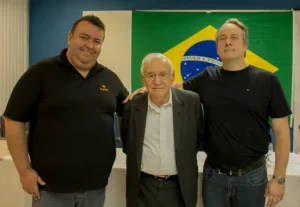 Fotografia registrada no Colégio Planck na inauguração da instituição Invoz - Ano 2017